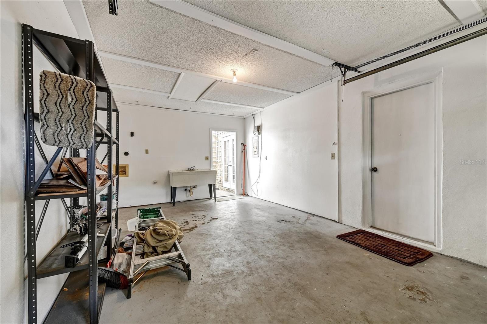 Image 31 of 32 For 2833 Orange Tree Circle N C