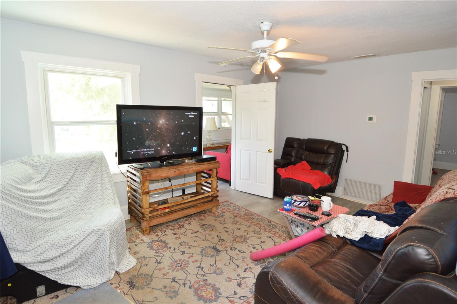 Image 17 of 53 For 2351 25th Avenue S