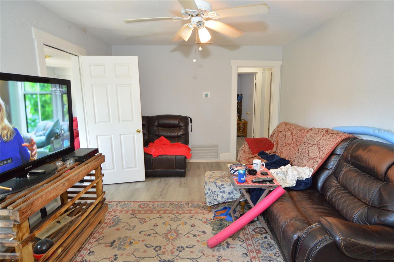 Image 18 of 53 For 2351 25th Avenue S