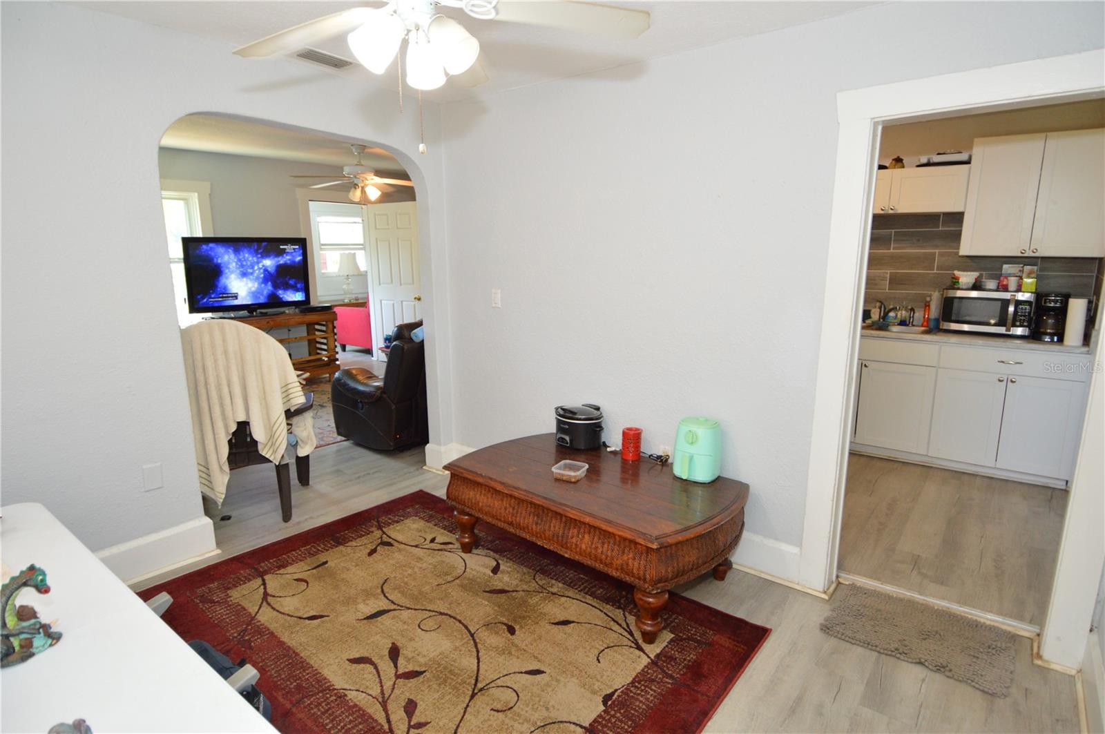 Image 23 of 53 For 2351 25th Avenue S