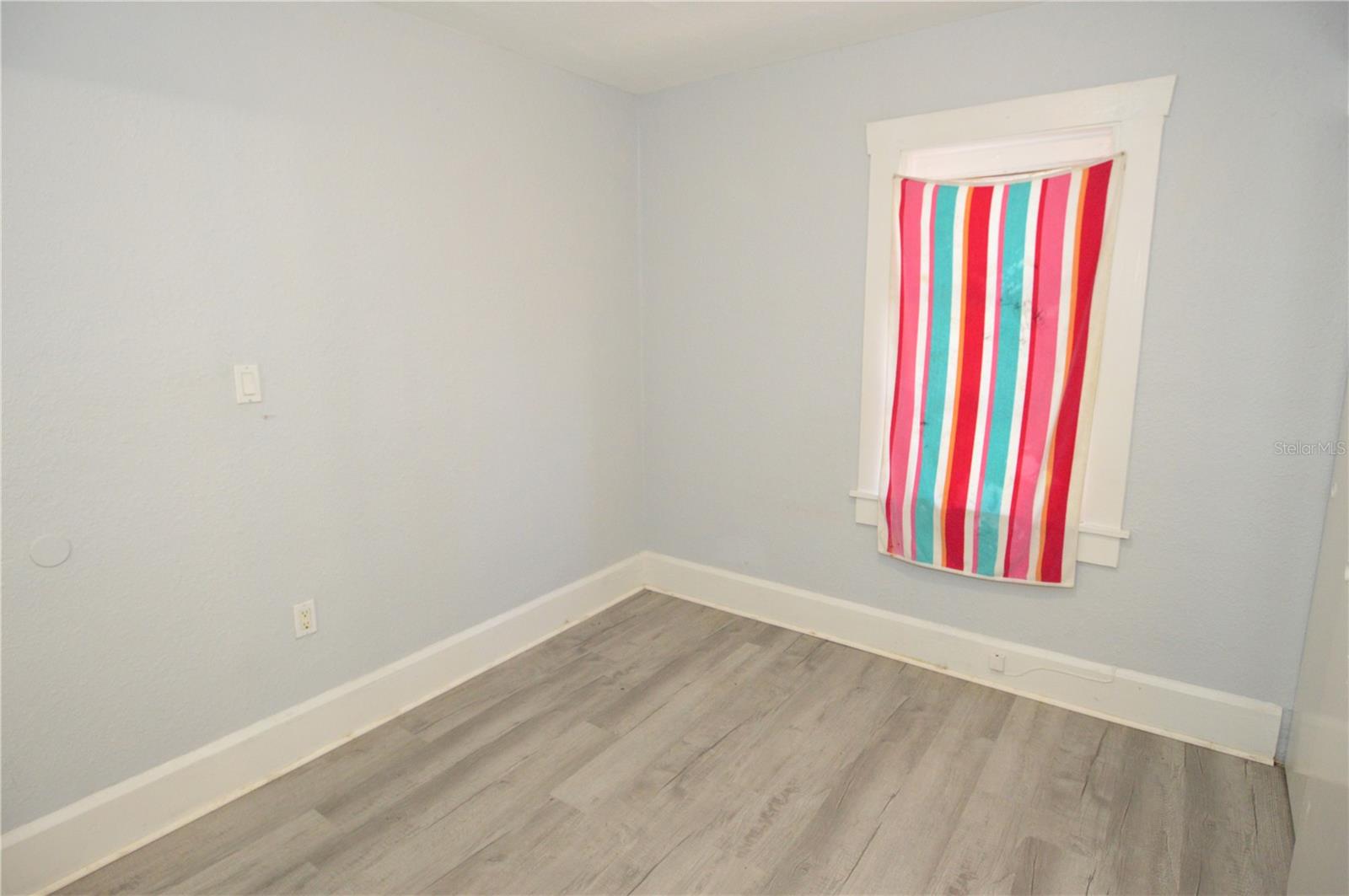 Image 30 of 53 For 2351 25th Avenue S