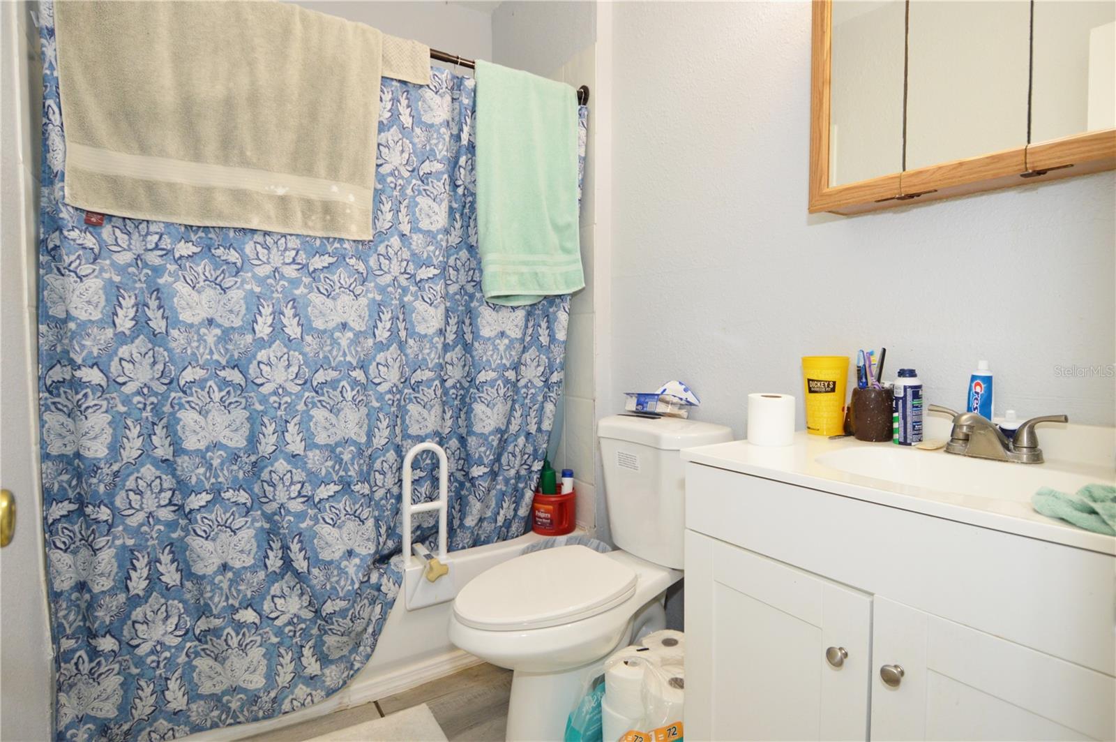 Image 37 of 53 For 2351 25th Avenue S