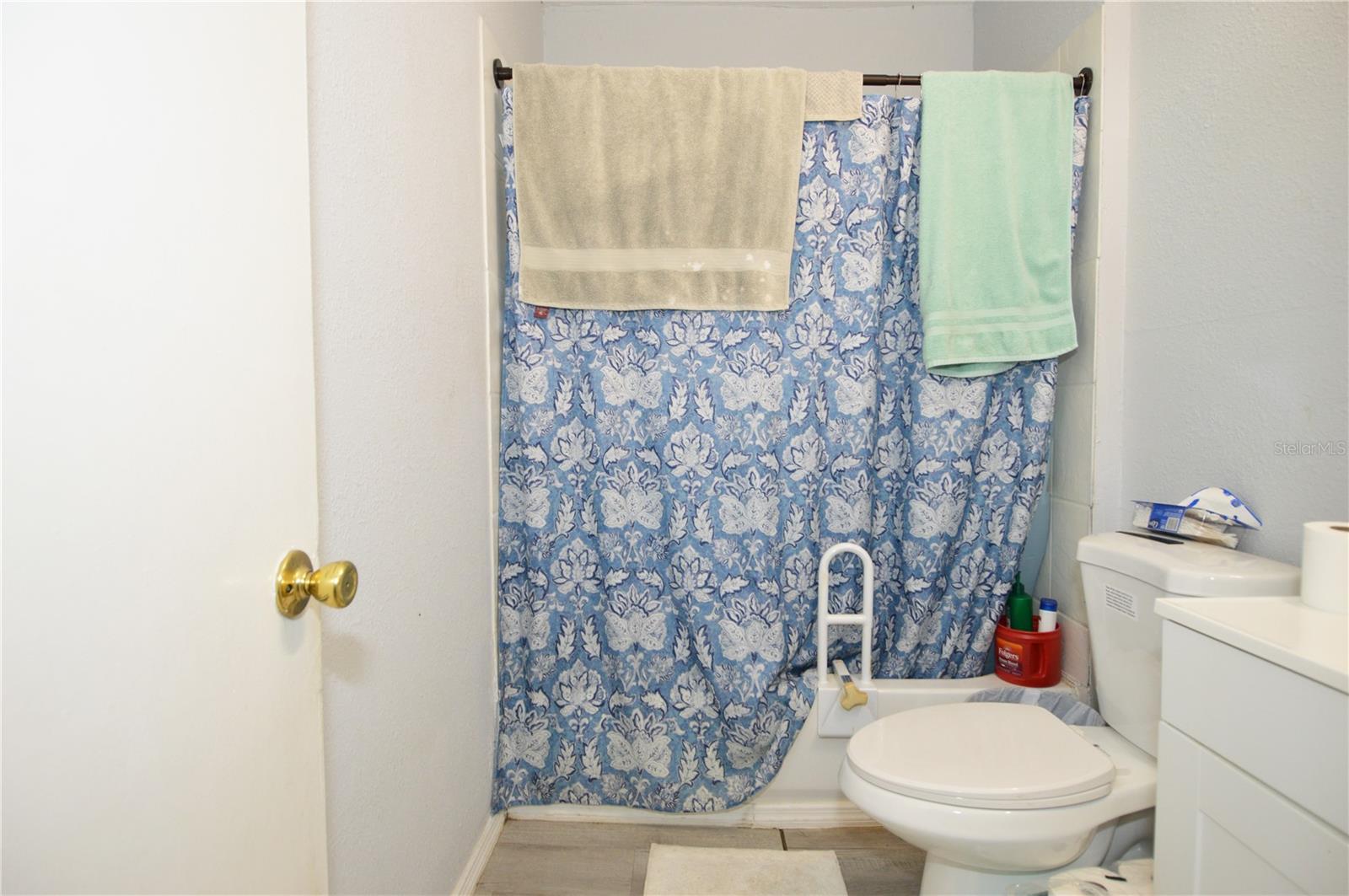 Image 38 of 53 For 2351 25th Avenue S