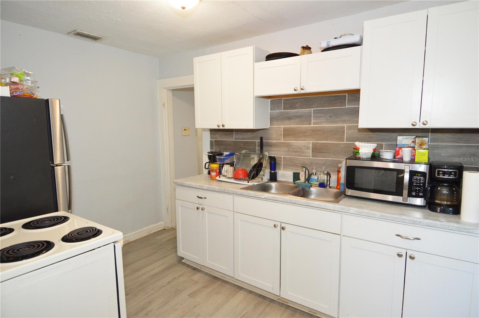 Image 7 of 53 For 2351 25th Avenue S