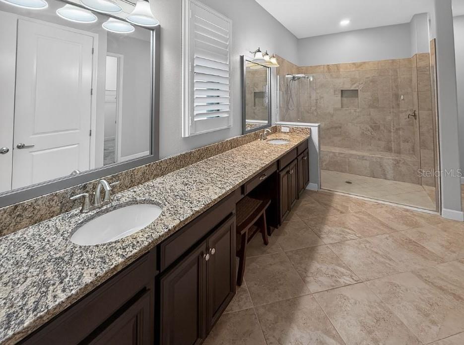 Image 22 of 39 For 16818 Scuba Crest Street