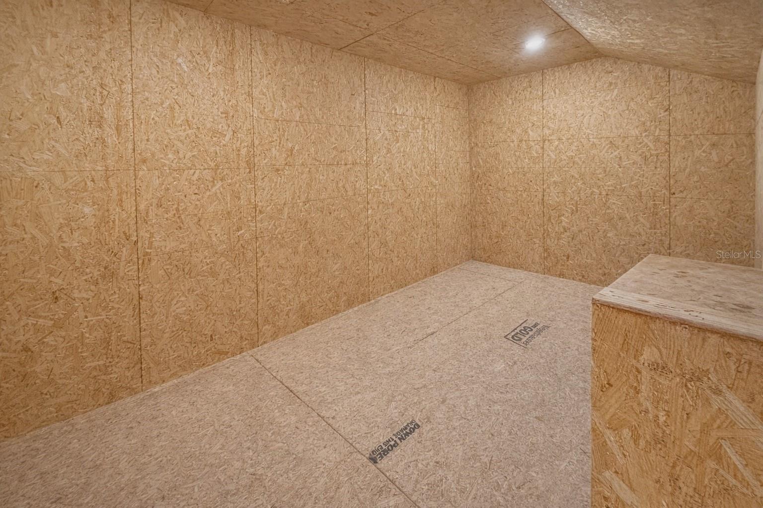 Image 28 of 39 For 16818 Scuba Crest Street