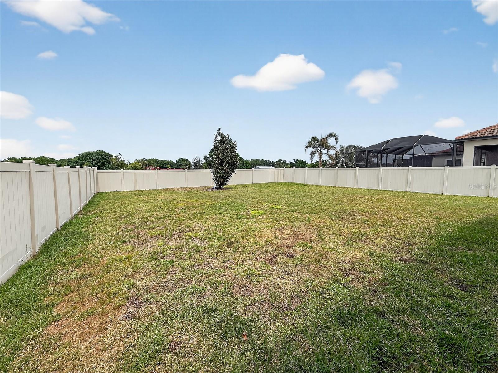 Image 33 of 39 For 16818 Scuba Crest Street