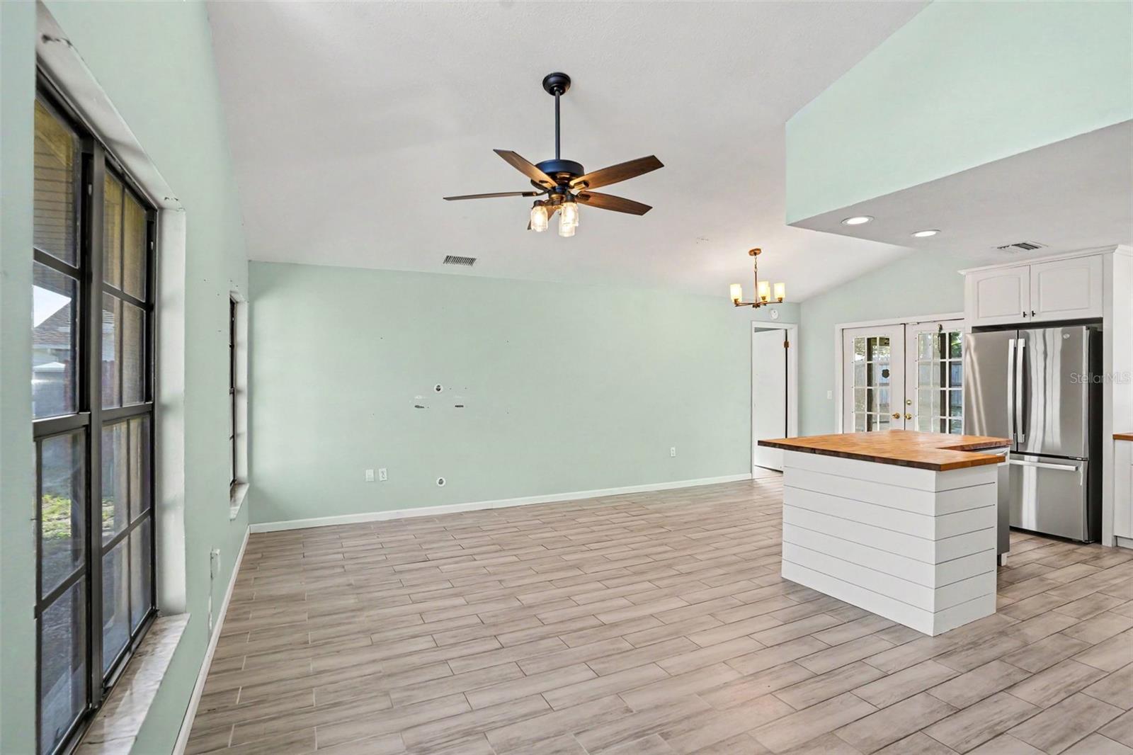 Image 10 of 34 For 2726 Blossom Lake Drive