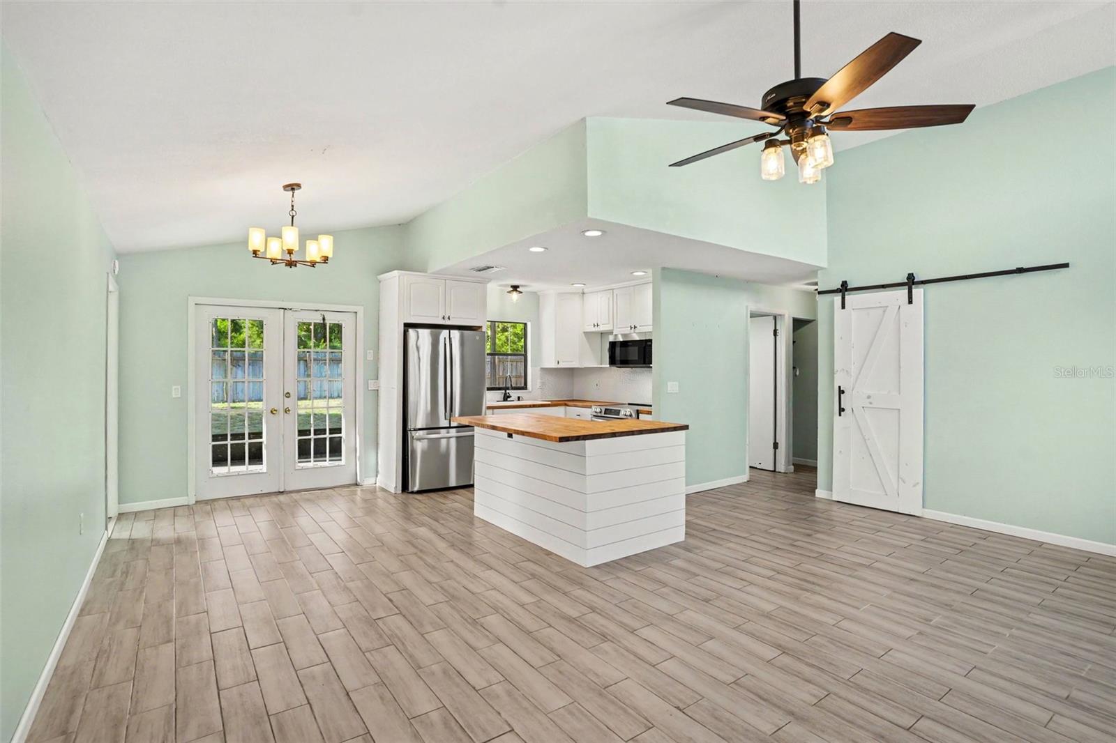 Image 11 of 34 For 2726 Blossom Lake Drive