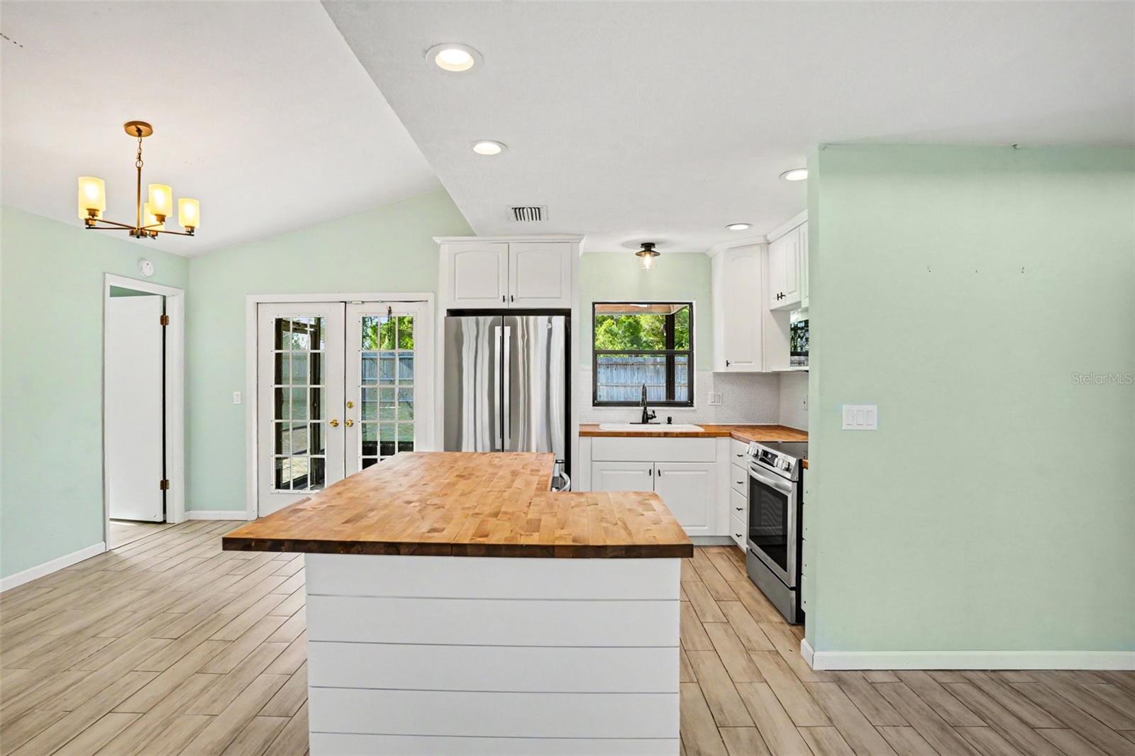 Image 12 of 34 For 2726 Blossom Lake Drive