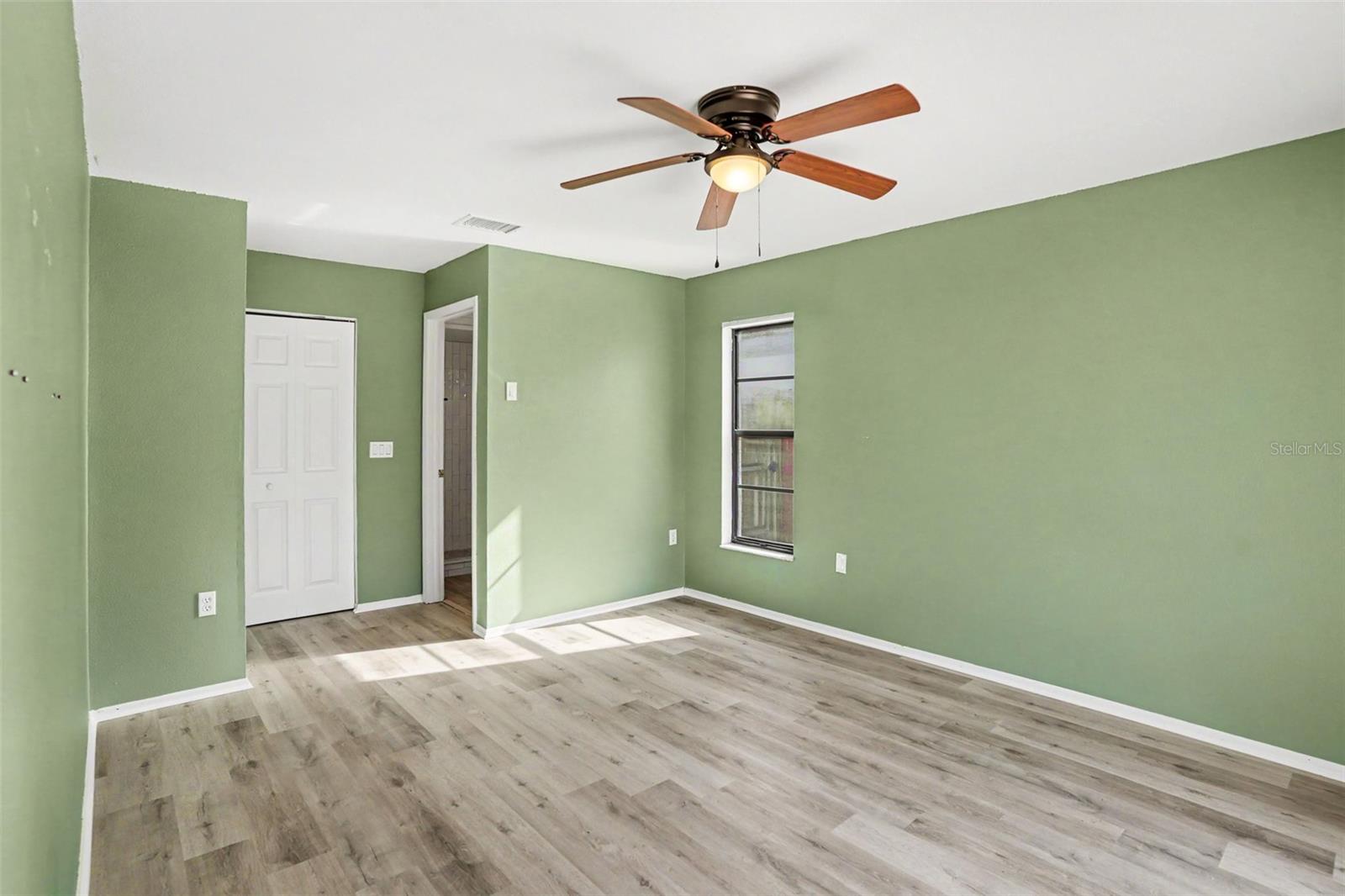 Image 5 of 34 For 2726 Blossom Lake Drive