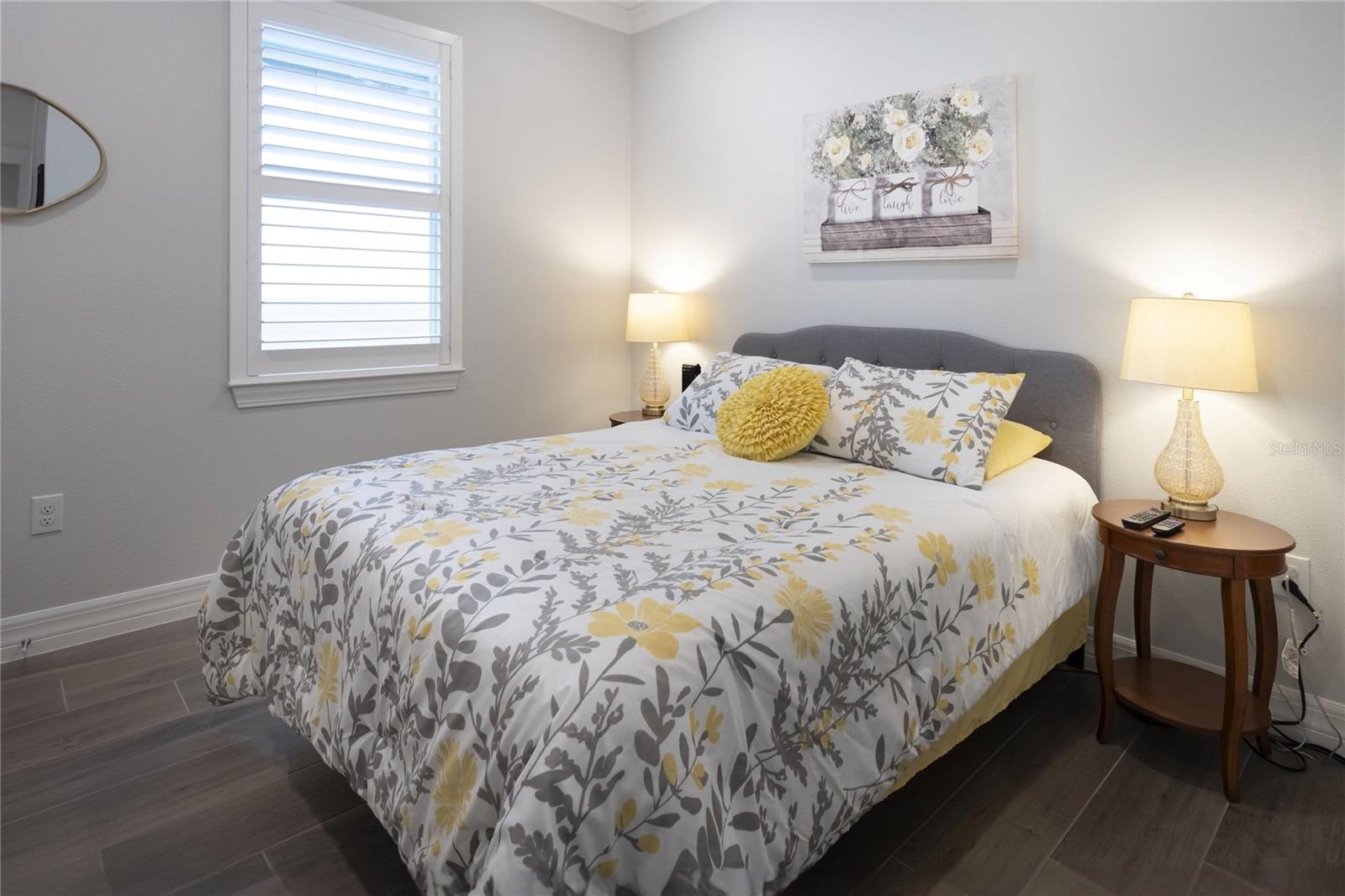 Listing photo id 25 for 19267 Ship Wheel Way