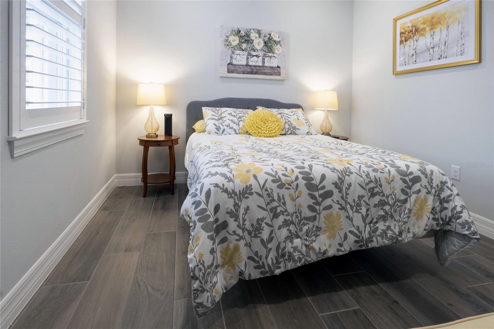 Listing photo id 26 for 19267 Ship Wheel Way