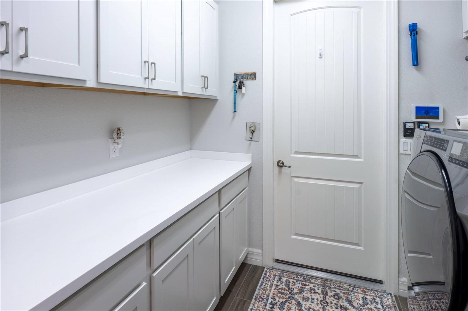 Listing photo id 29 for 19267 Ship Wheel Way