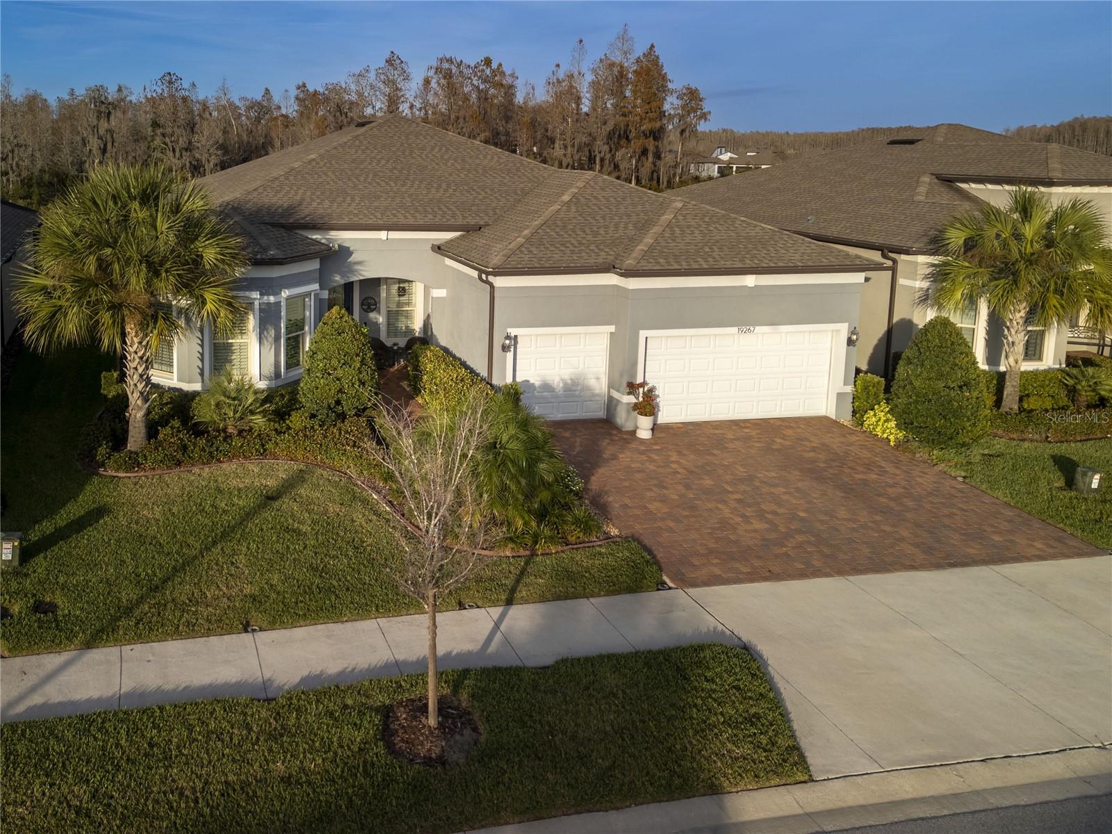 Listing photo id 46 for 19267 Ship Wheel Way