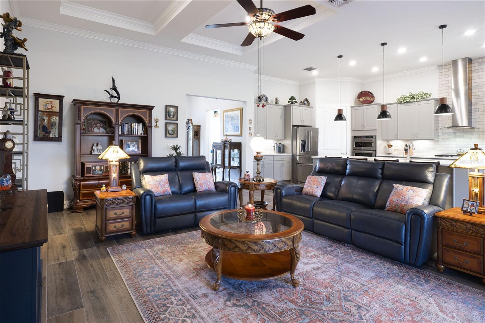 Listing photo id 5 for 19267 Ship Wheel Way