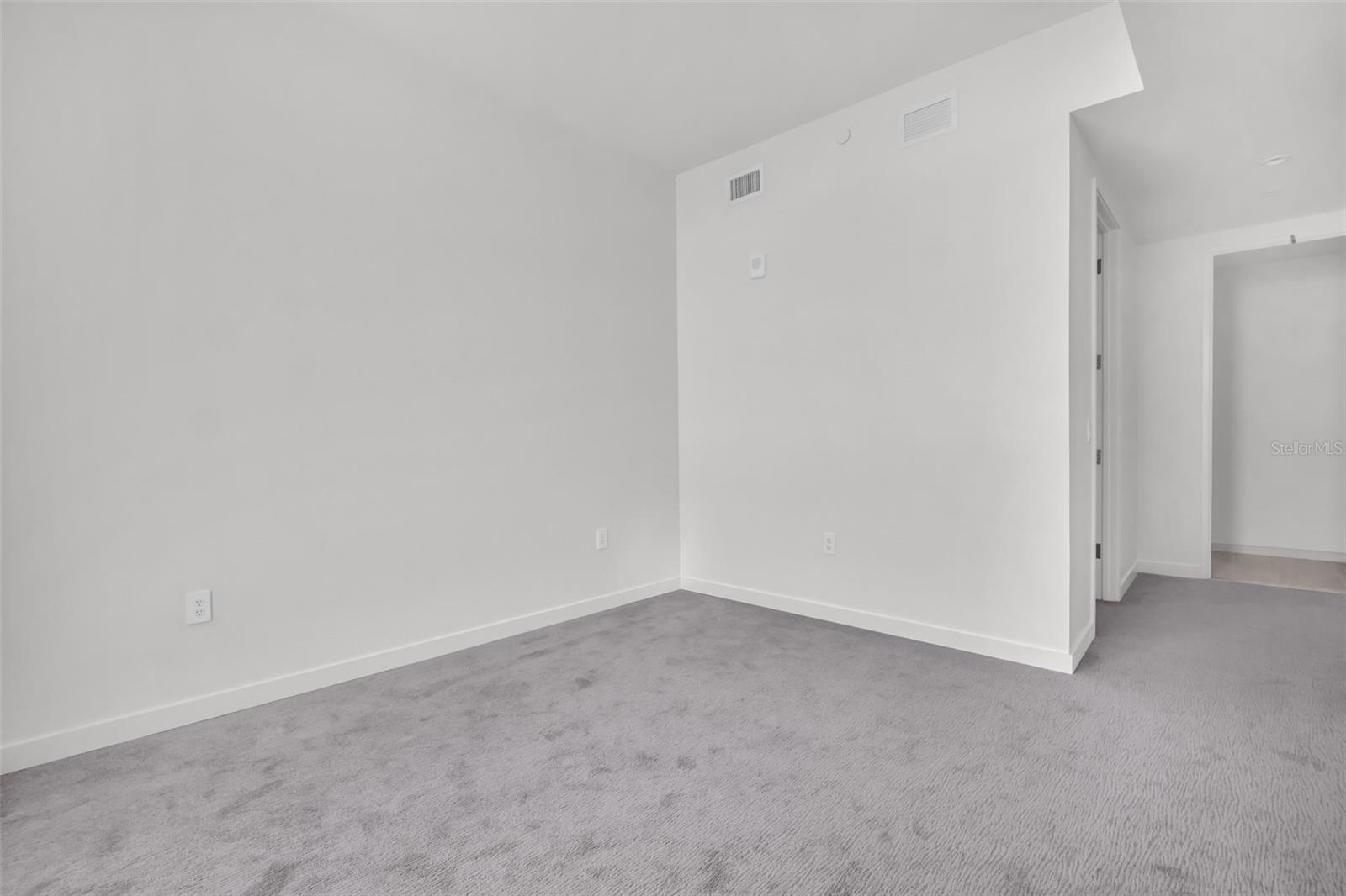 Image 38 of 80 For 400 Central Avenue 3606