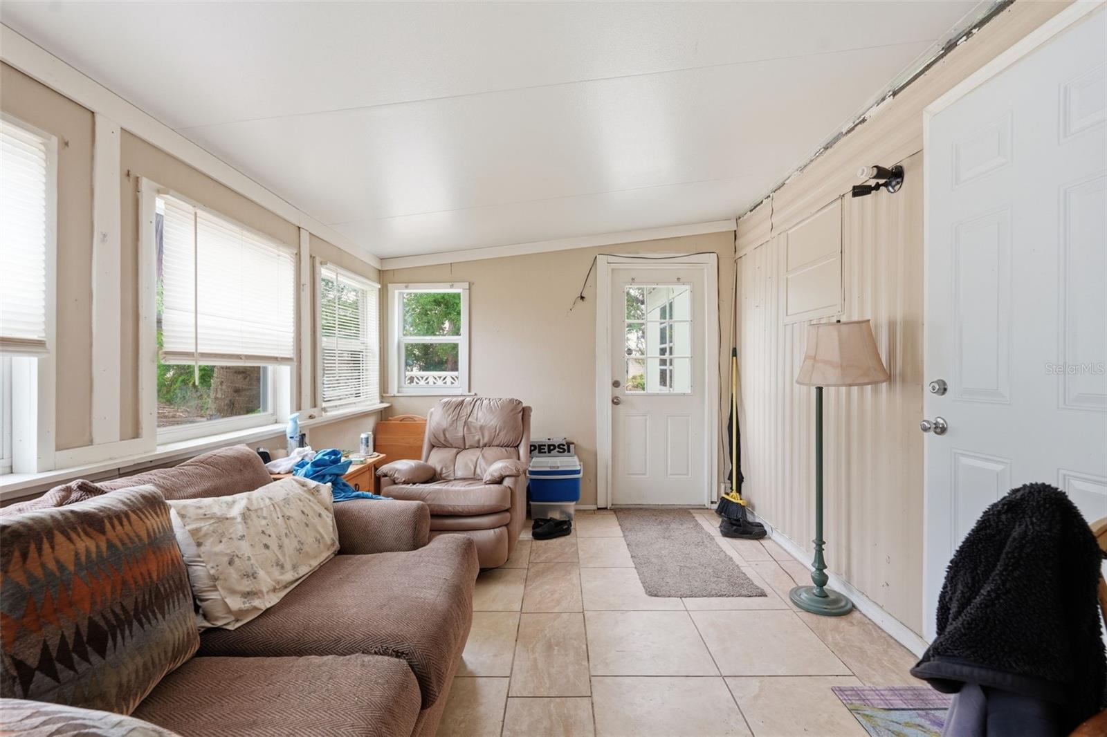 Image 21 of 23 For 104 52nd Avenue Plaza W