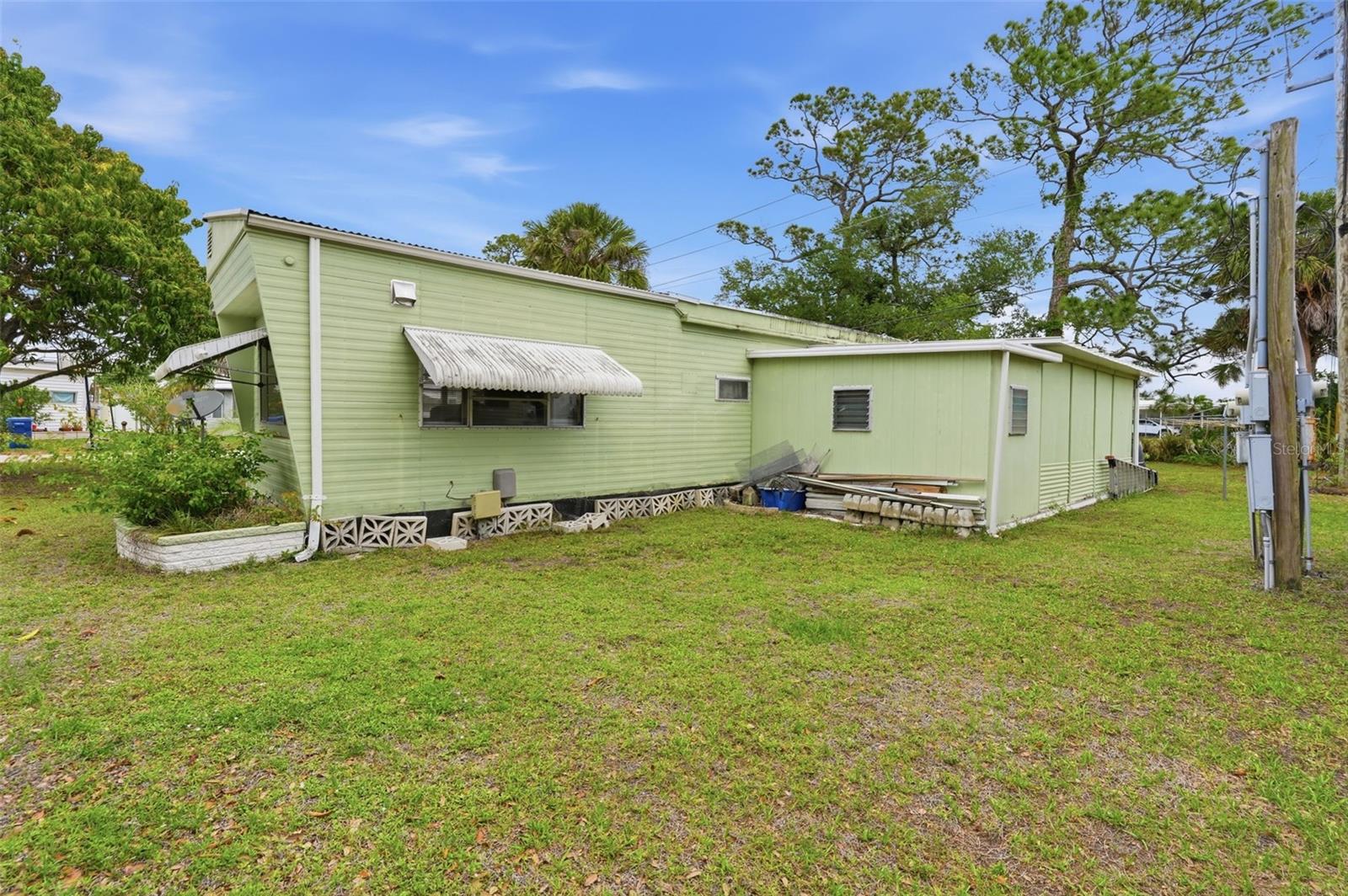 Image 22 of 23 For 104 52nd Avenue Plaza W