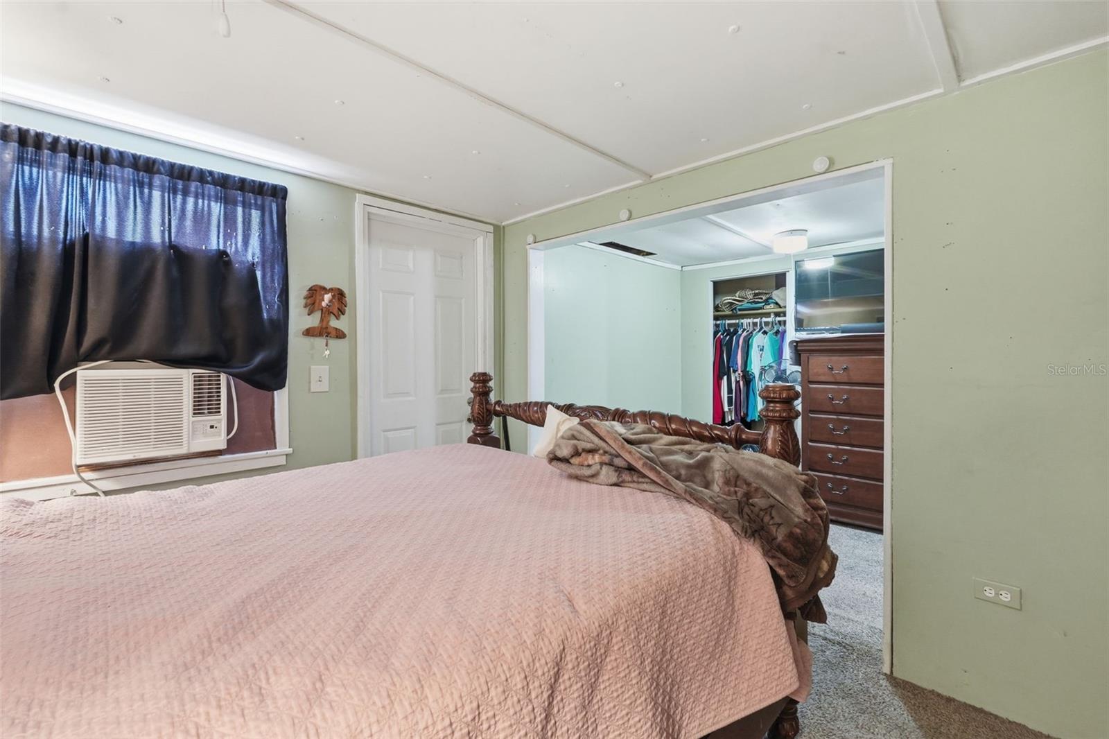 Image 6 of 23 For 104 52nd Avenue Plaza W