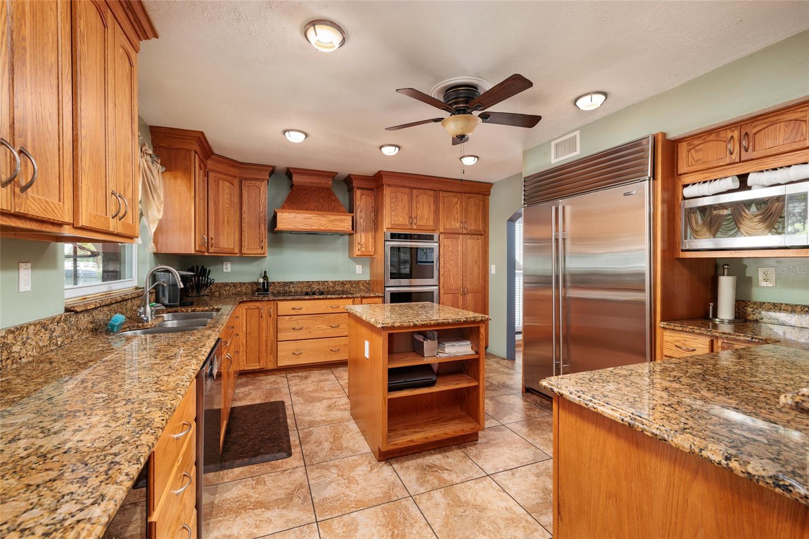 Image 17 of 72 For 1449 45th Avenue Ne