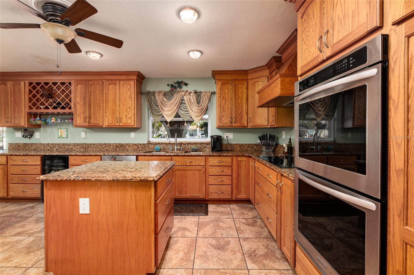 Image 18 of 72 For 1449 45th Avenue Ne