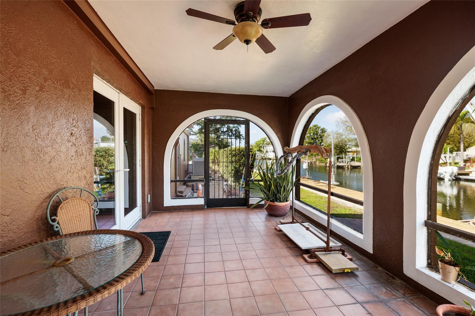 Image 34 of 72 For 1449 45th Avenue Ne