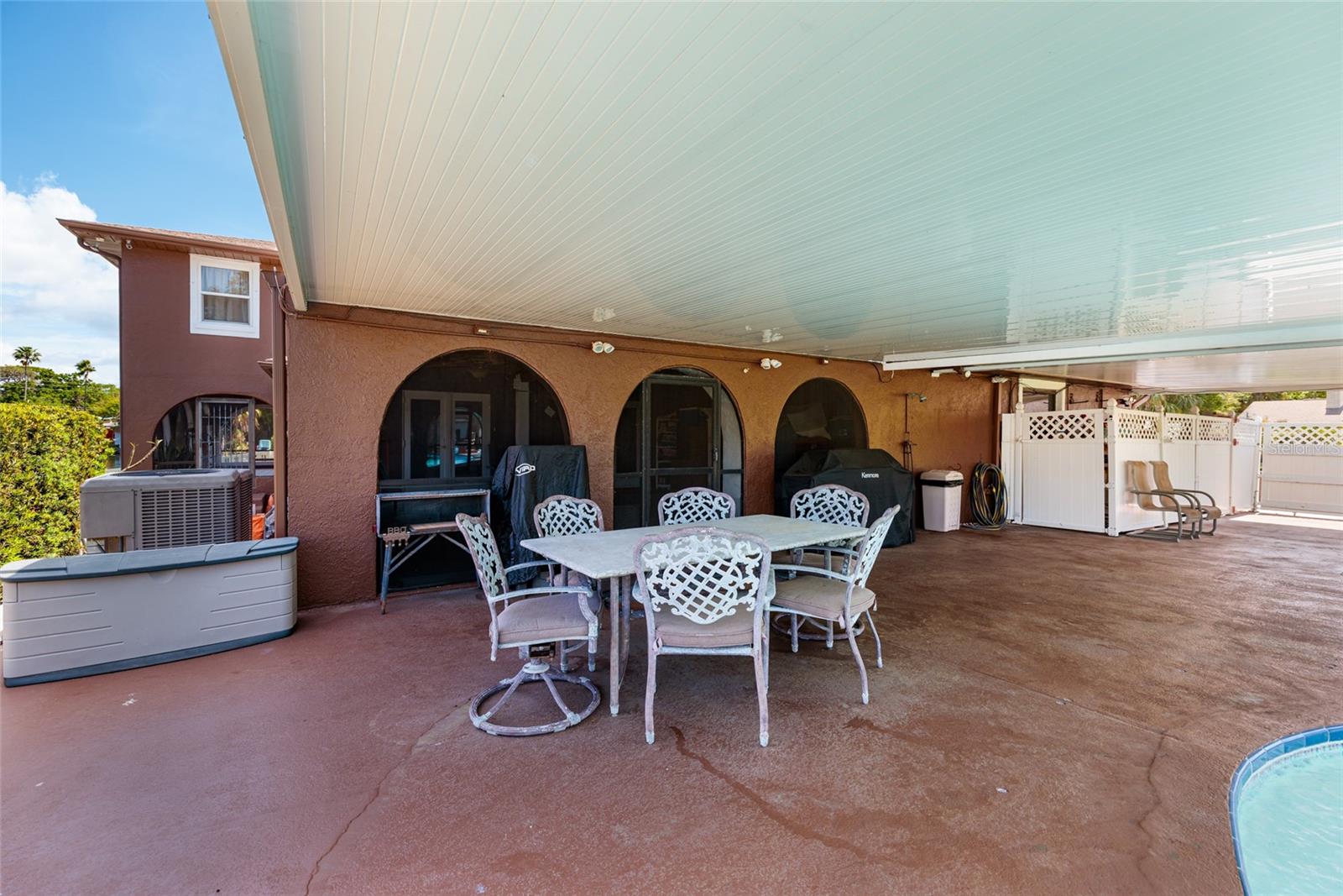 Image 37 of 72 For 1449 45th Avenue Ne