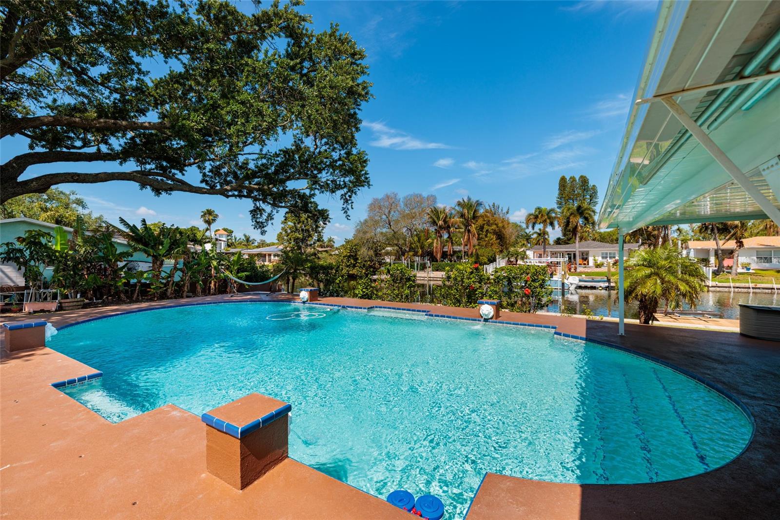 Image 43 of 72 For 1449 45th Avenue Ne