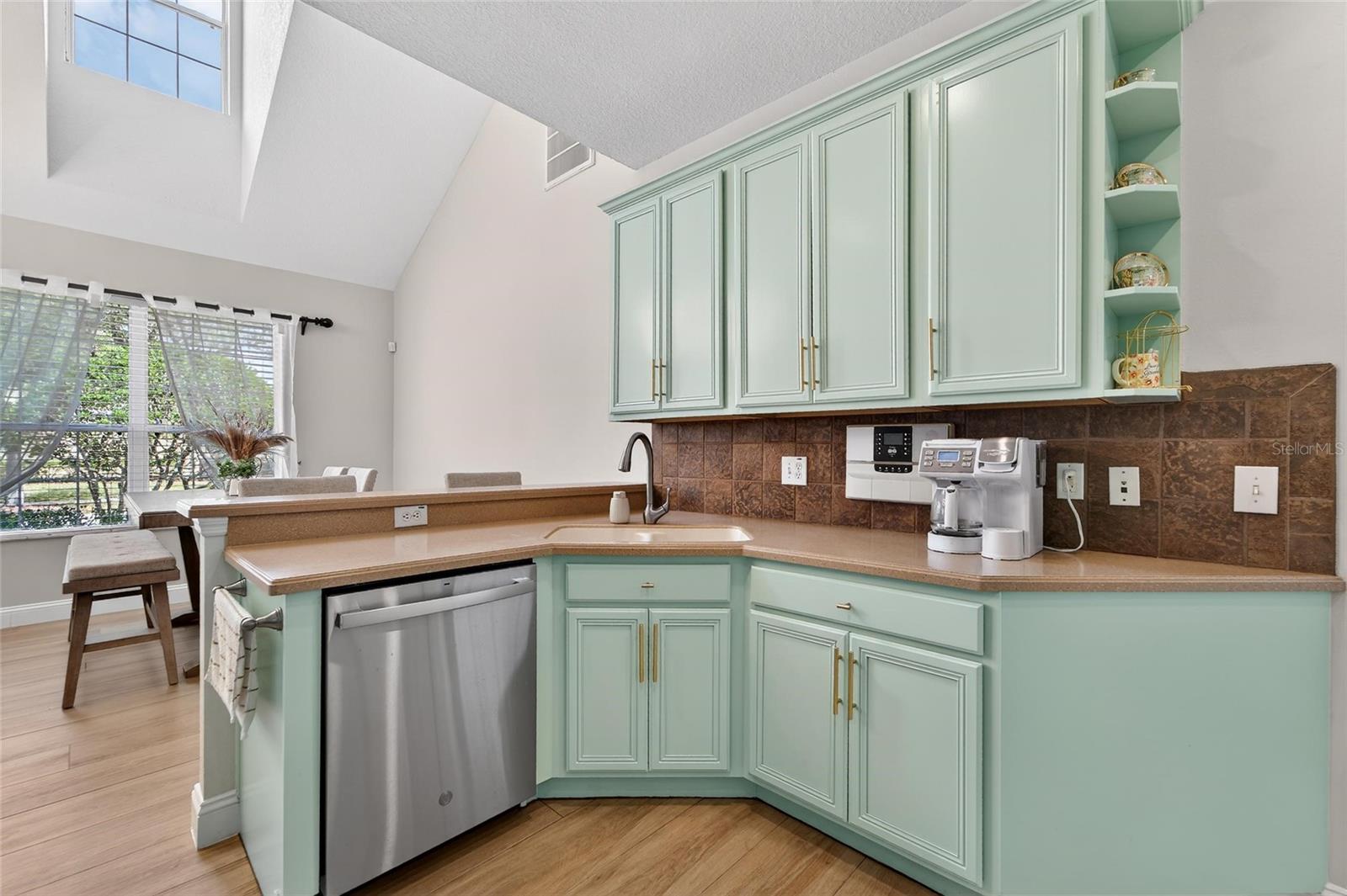 Image 16 of 63 For 20053 Heritage Point Drive