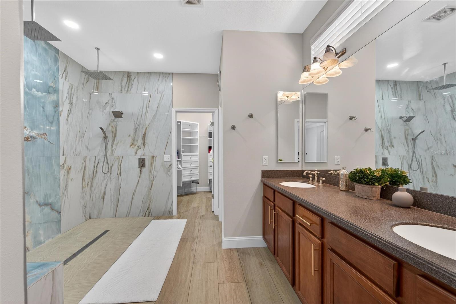 Image 22 of 63 For 20053 Heritage Point Drive