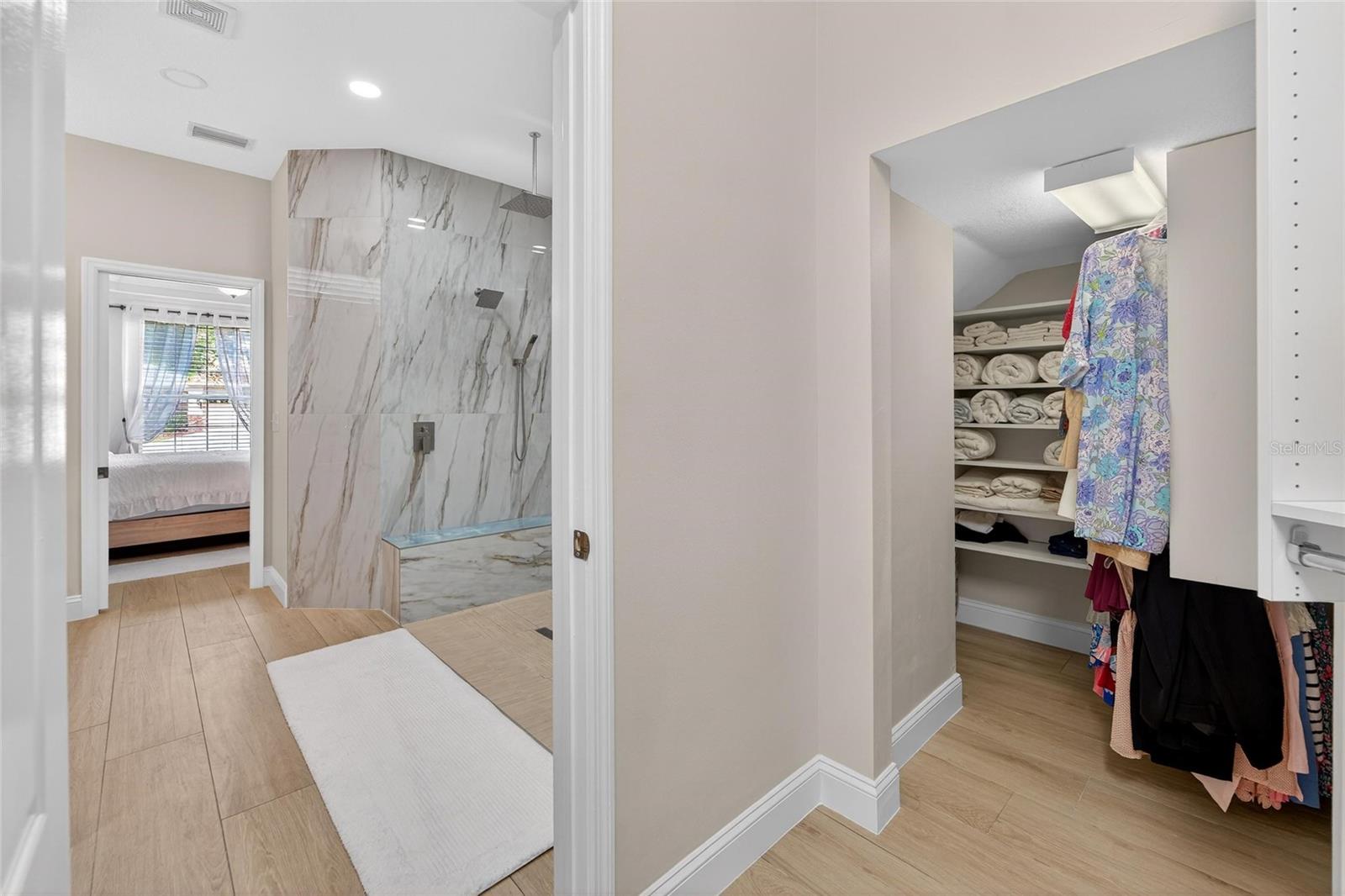 Image 23 of 63 For 20053 Heritage Point Drive