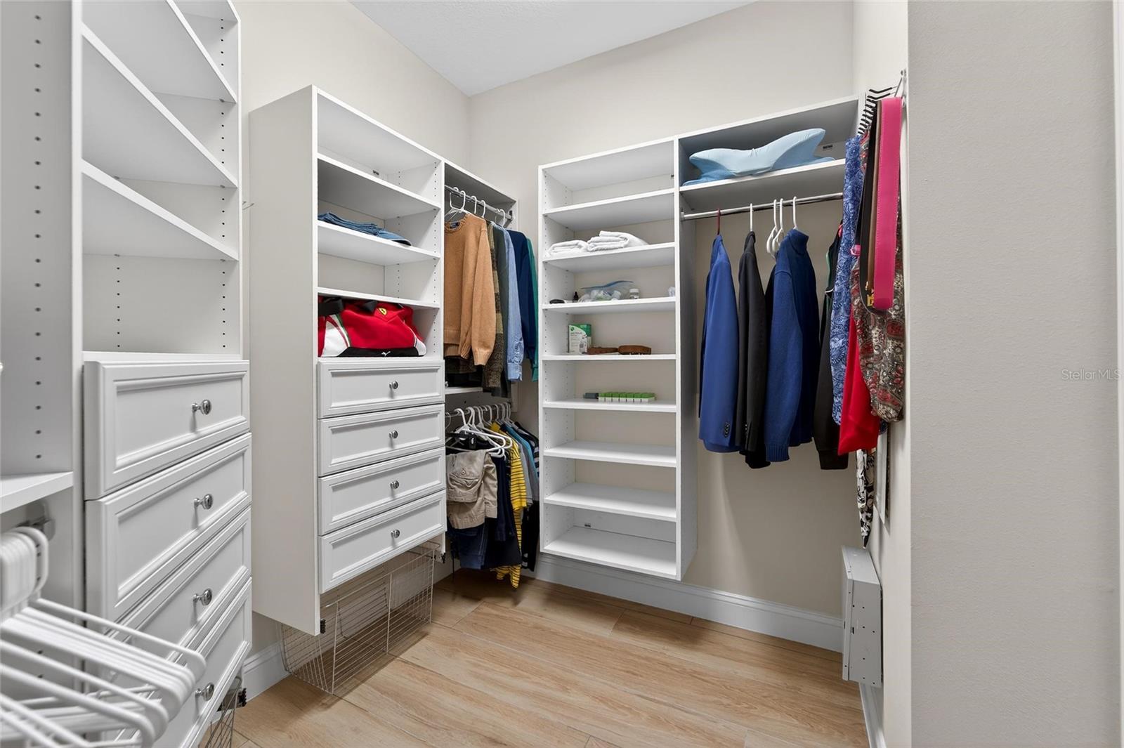 Image 24 of 63 For 20053 Heritage Point Drive