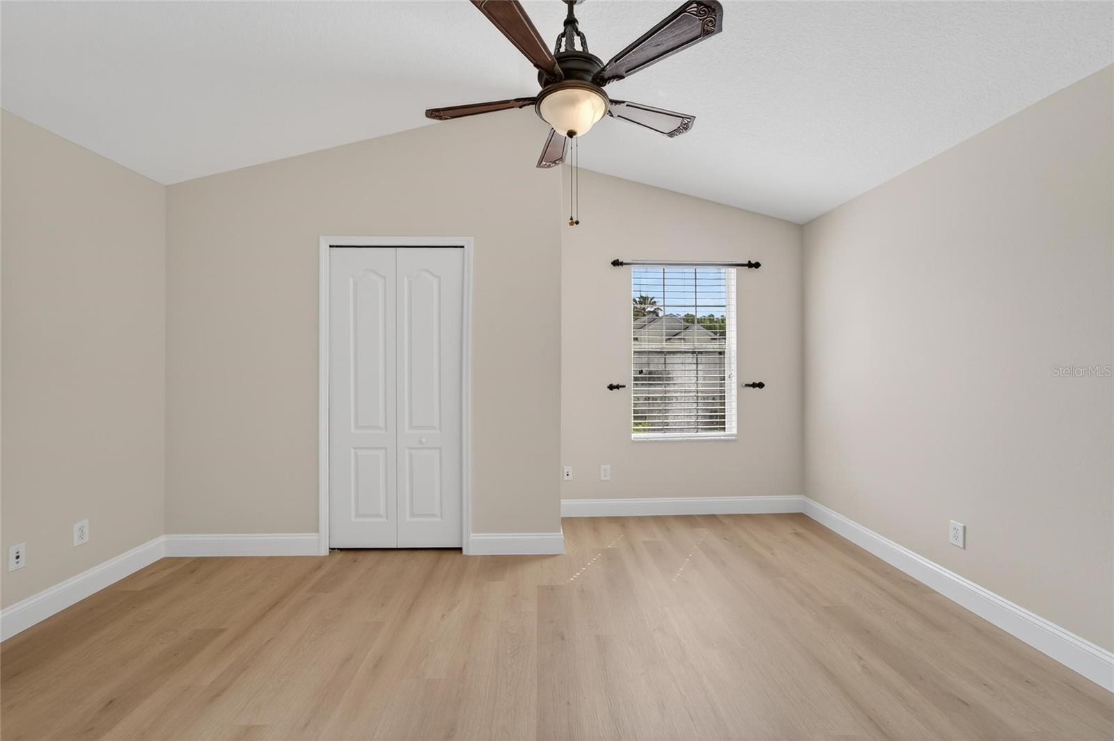 Image 31 of 63 For 20053 Heritage Point Drive