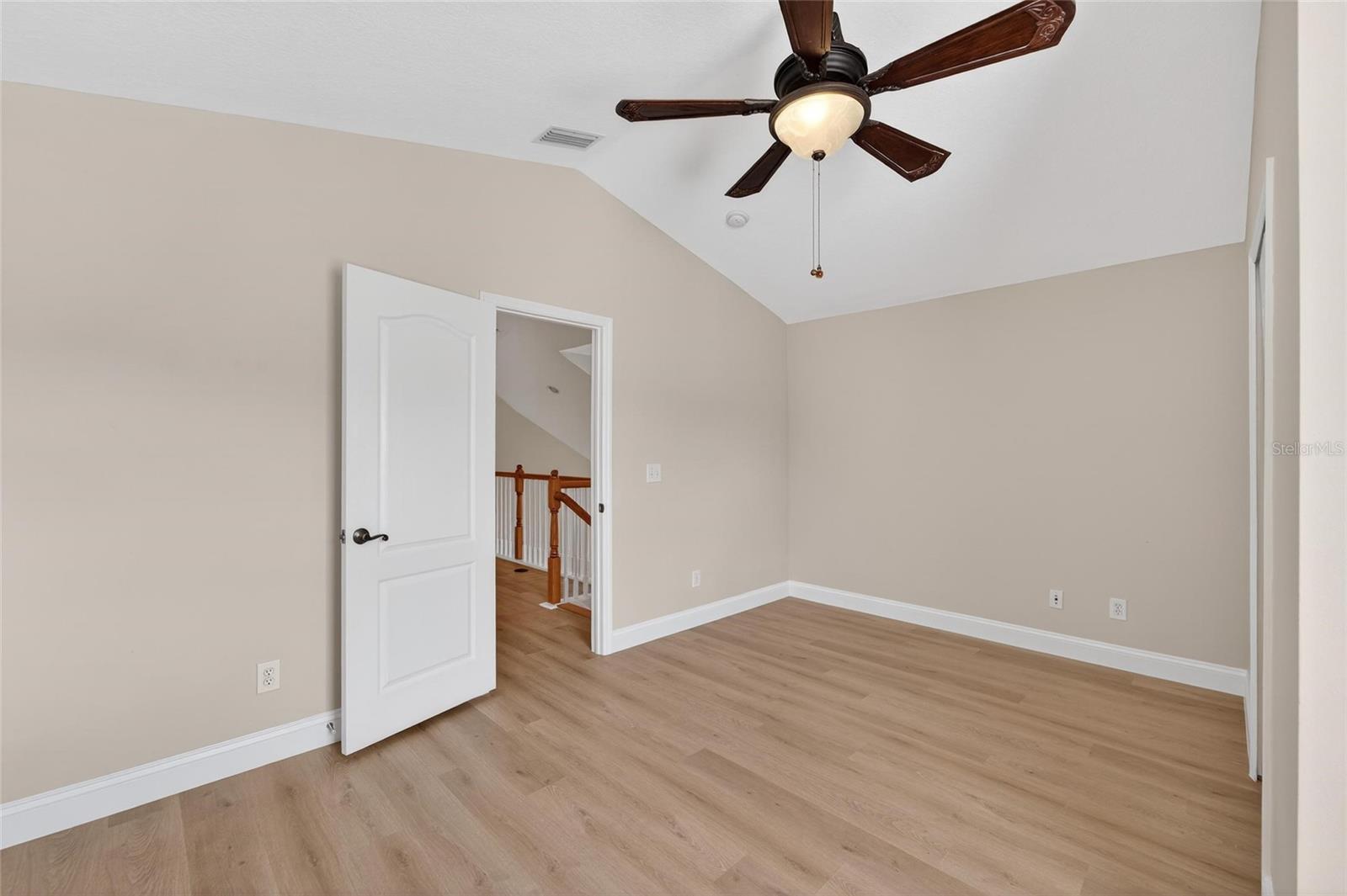 Image 32 of 63 For 20053 Heritage Point Drive