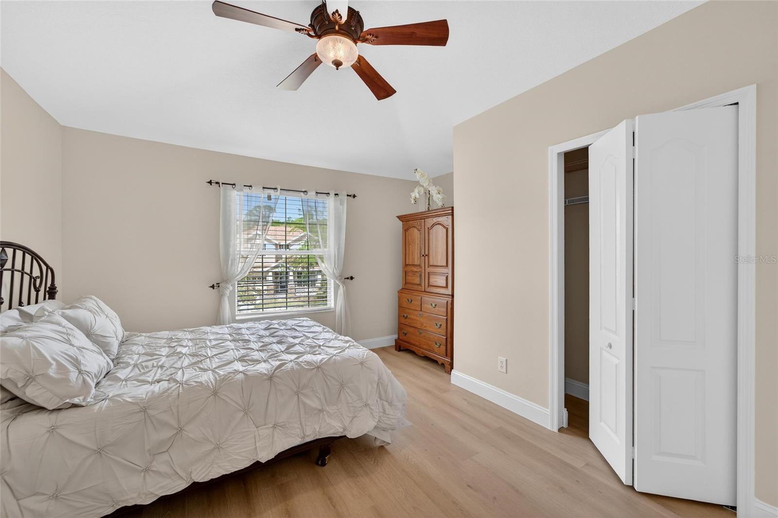 Image 33 of 63 For 20053 Heritage Point Drive