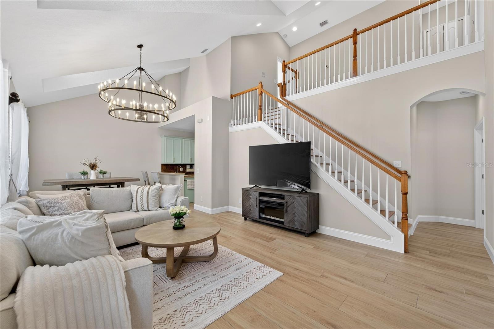 Image 8 of 63 For 20053 Heritage Point Drive