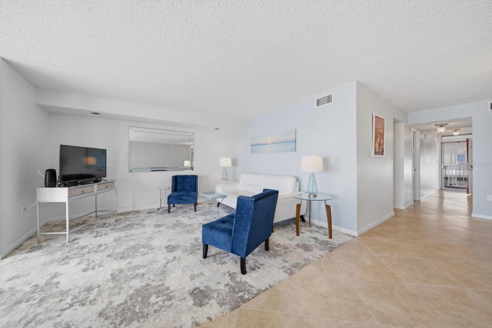 Image 13 of 39 For 5980 Shore Boulevard S 207