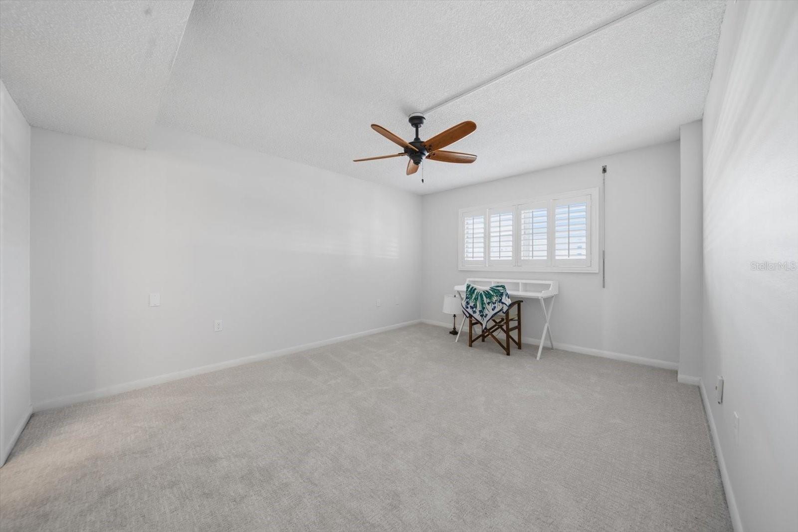 Image 24 of 39 For 5980 Shore Boulevard S 207