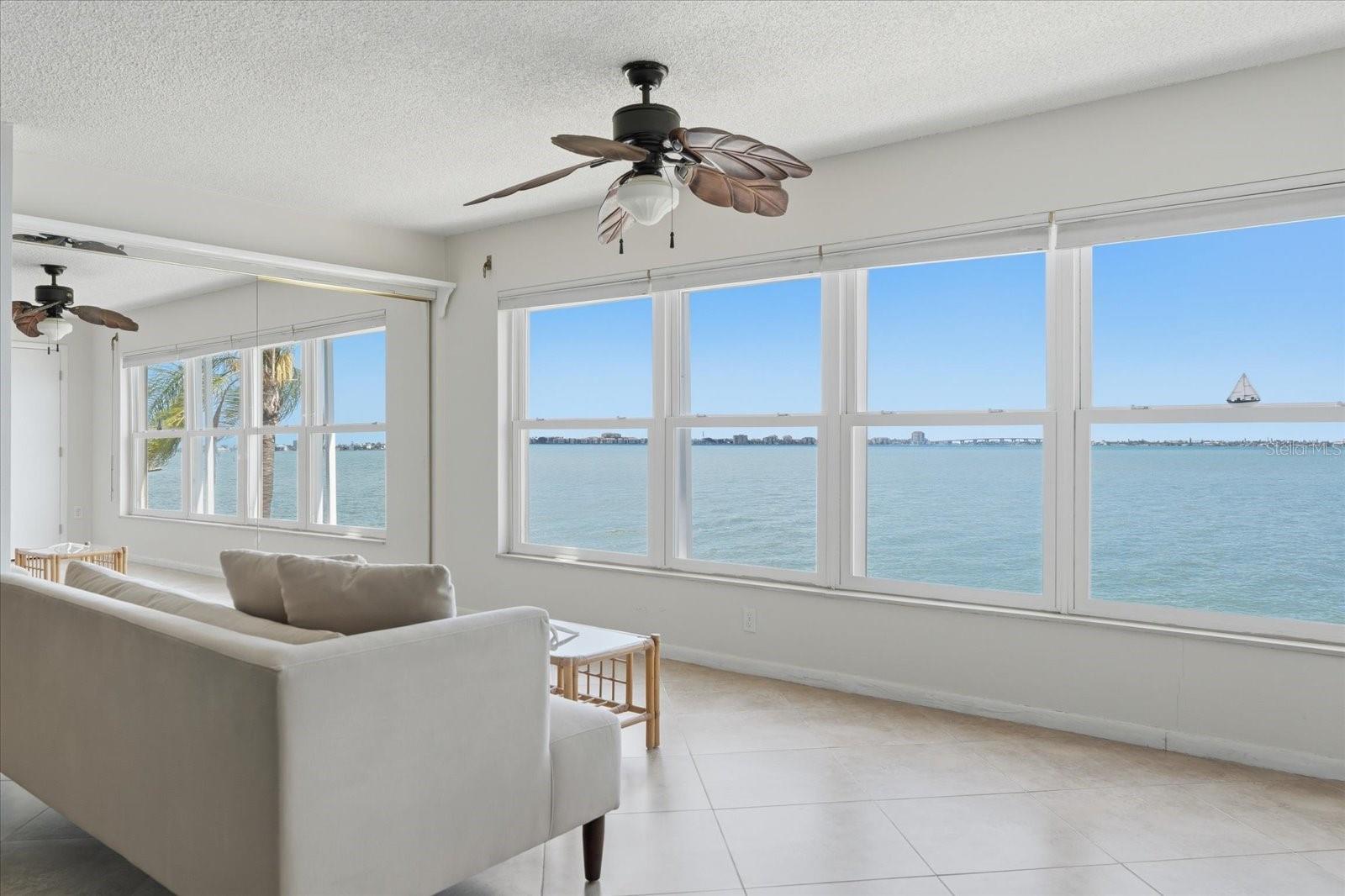 Image 4 of 39 For 5980 Shore Boulevard S 207