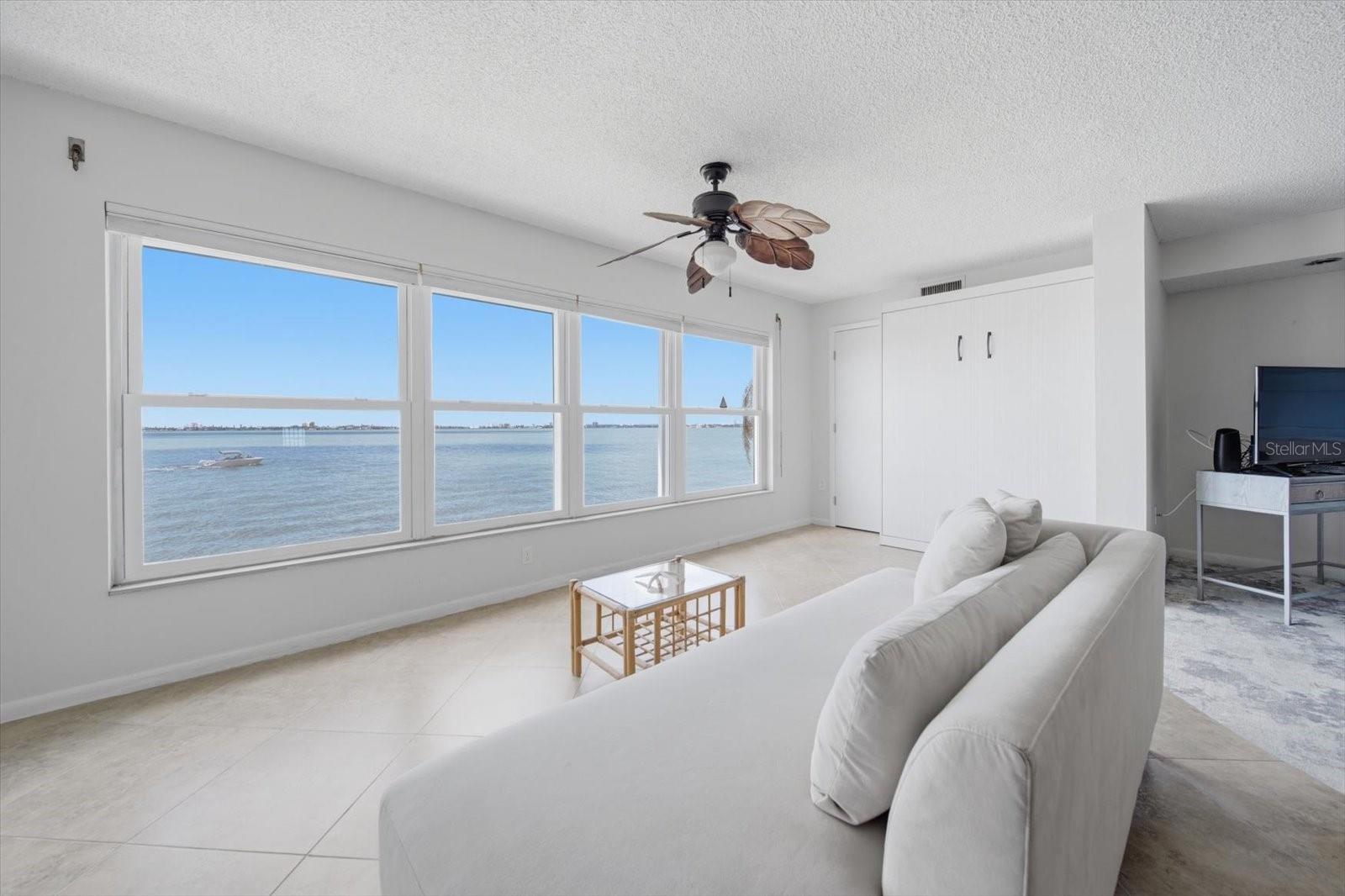 Image 5 of 39 For 5980 Shore Boulevard S 207