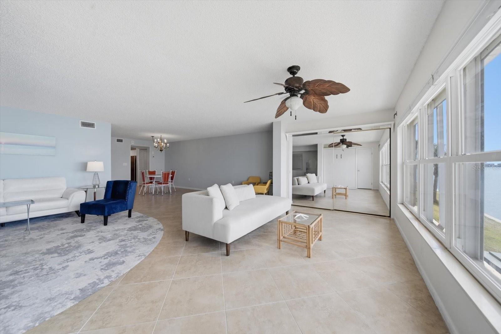 Image 8 of 39 For 5980 Shore Boulevard S 207