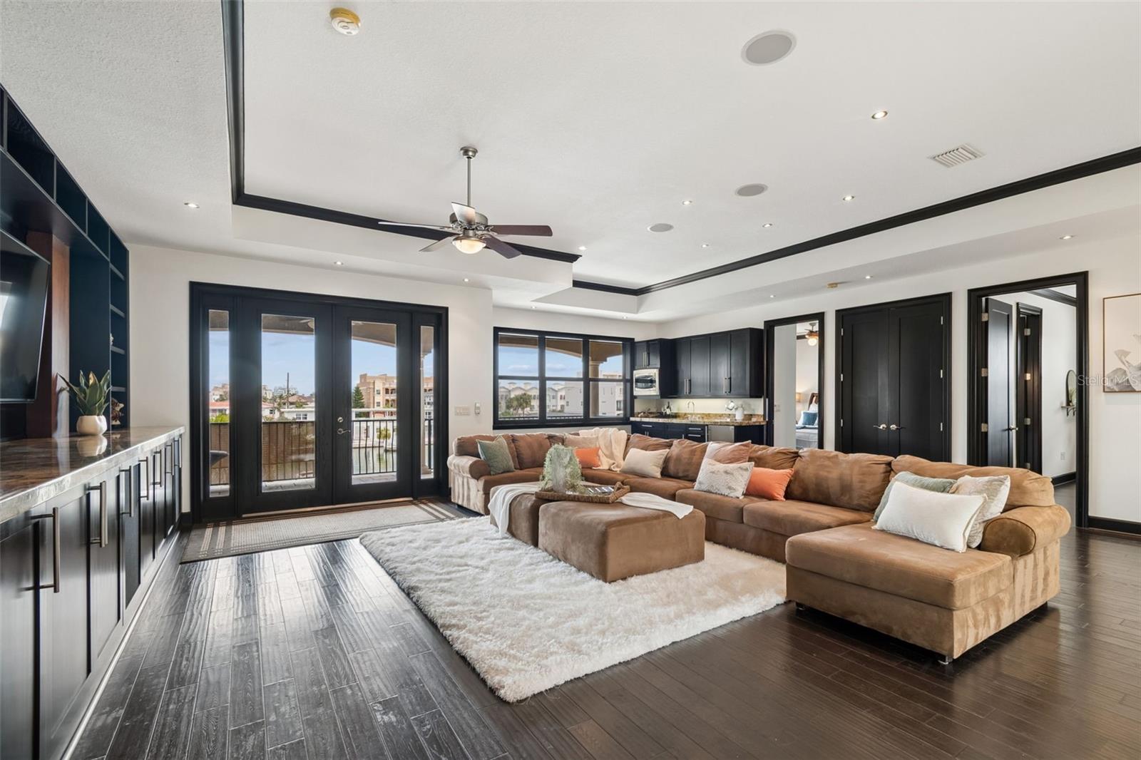 Image 28 of 67 For 108 Bayside Drive