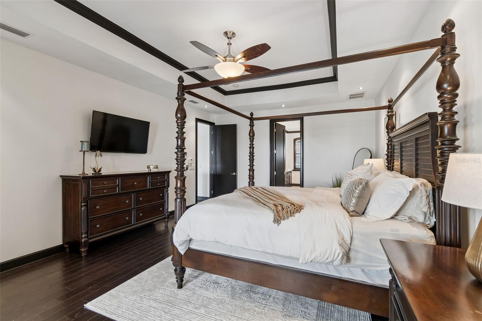 Image 31 of 67 For 108 Bayside Drive