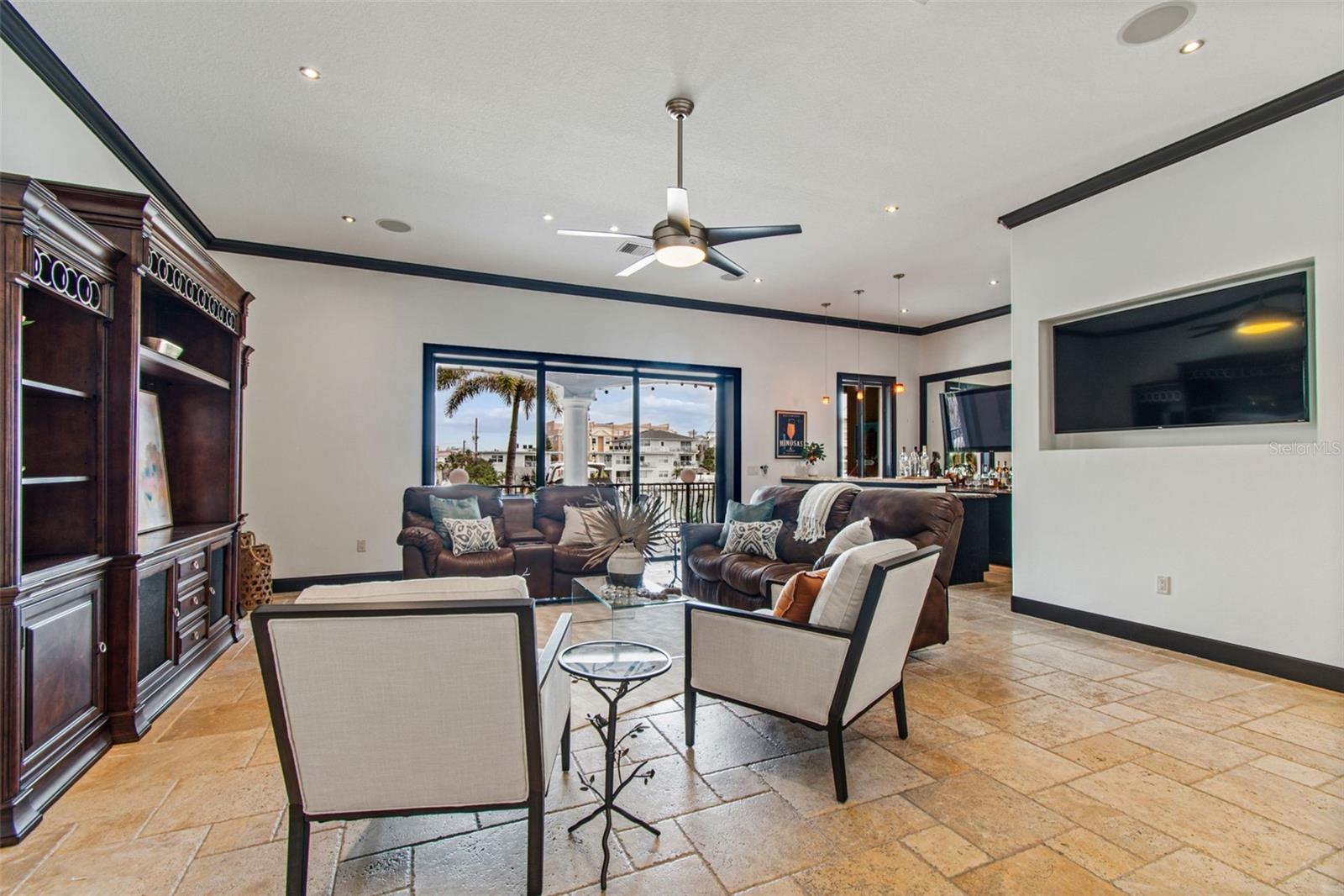 Image 5 of 67 For 108 Bayside Drive