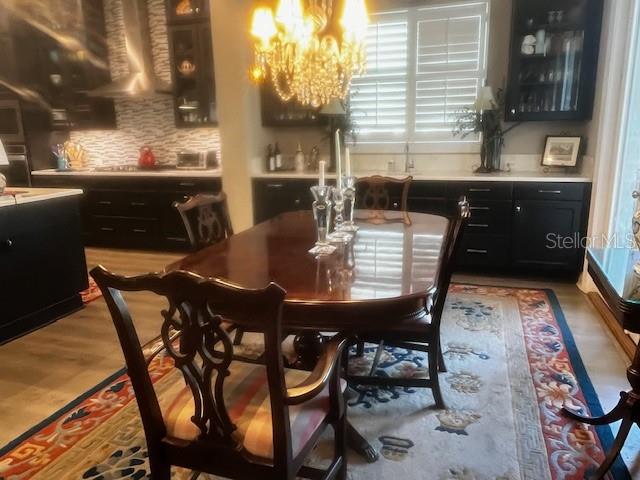 Listing photo id 1 for 710 36th Avenue N