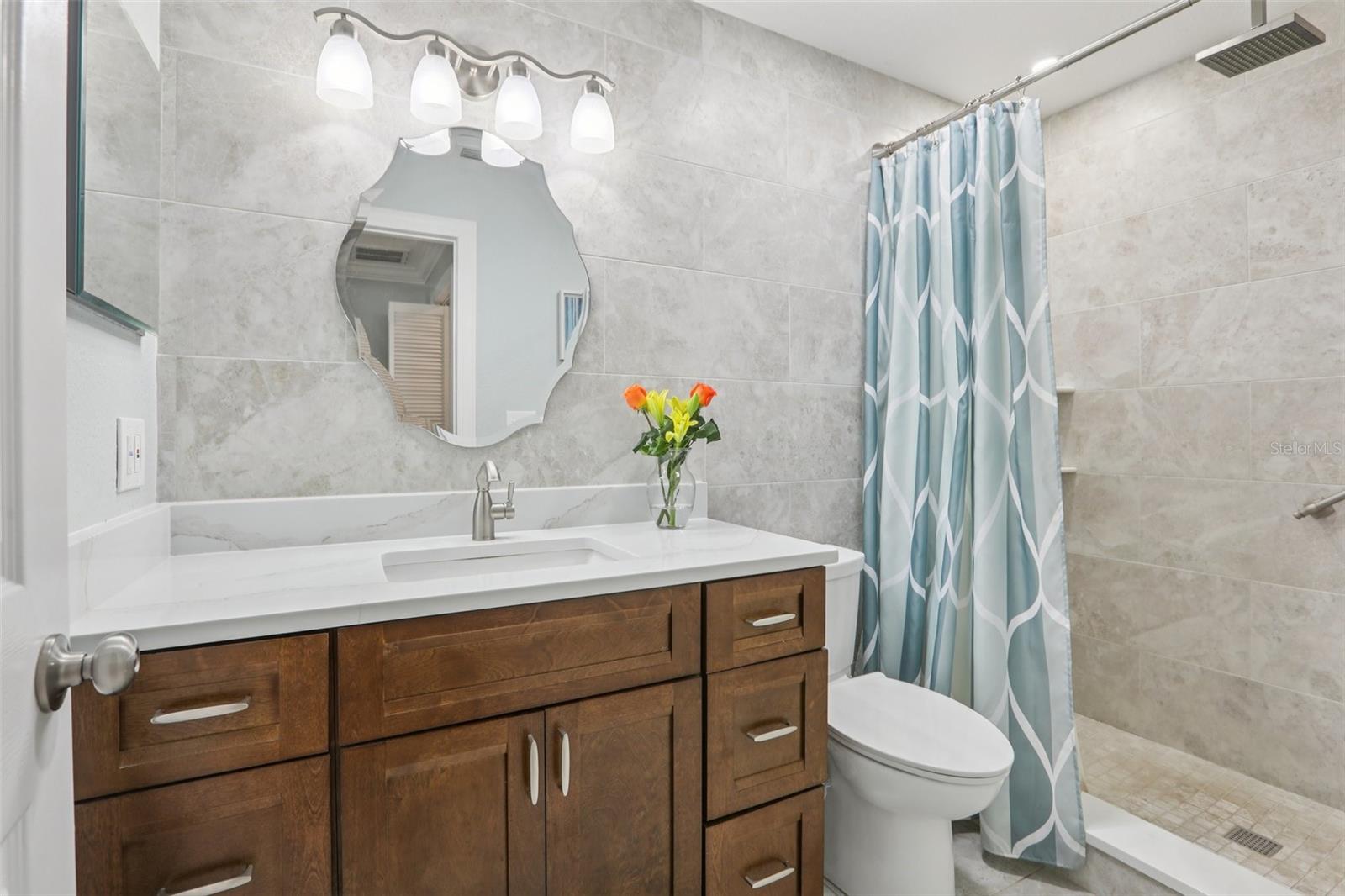 Image 17 of 34 For 5916 Oakhurst Drive