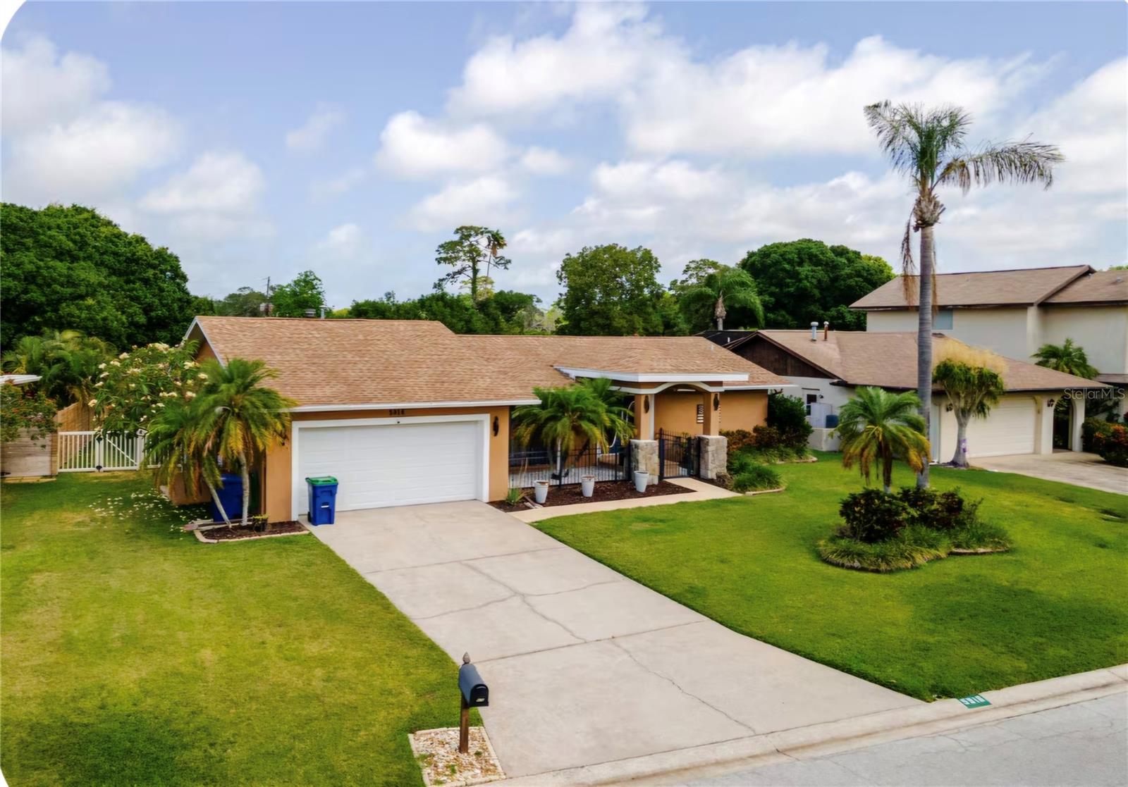 Image 32 of 34 For 5916 Oakhurst Drive