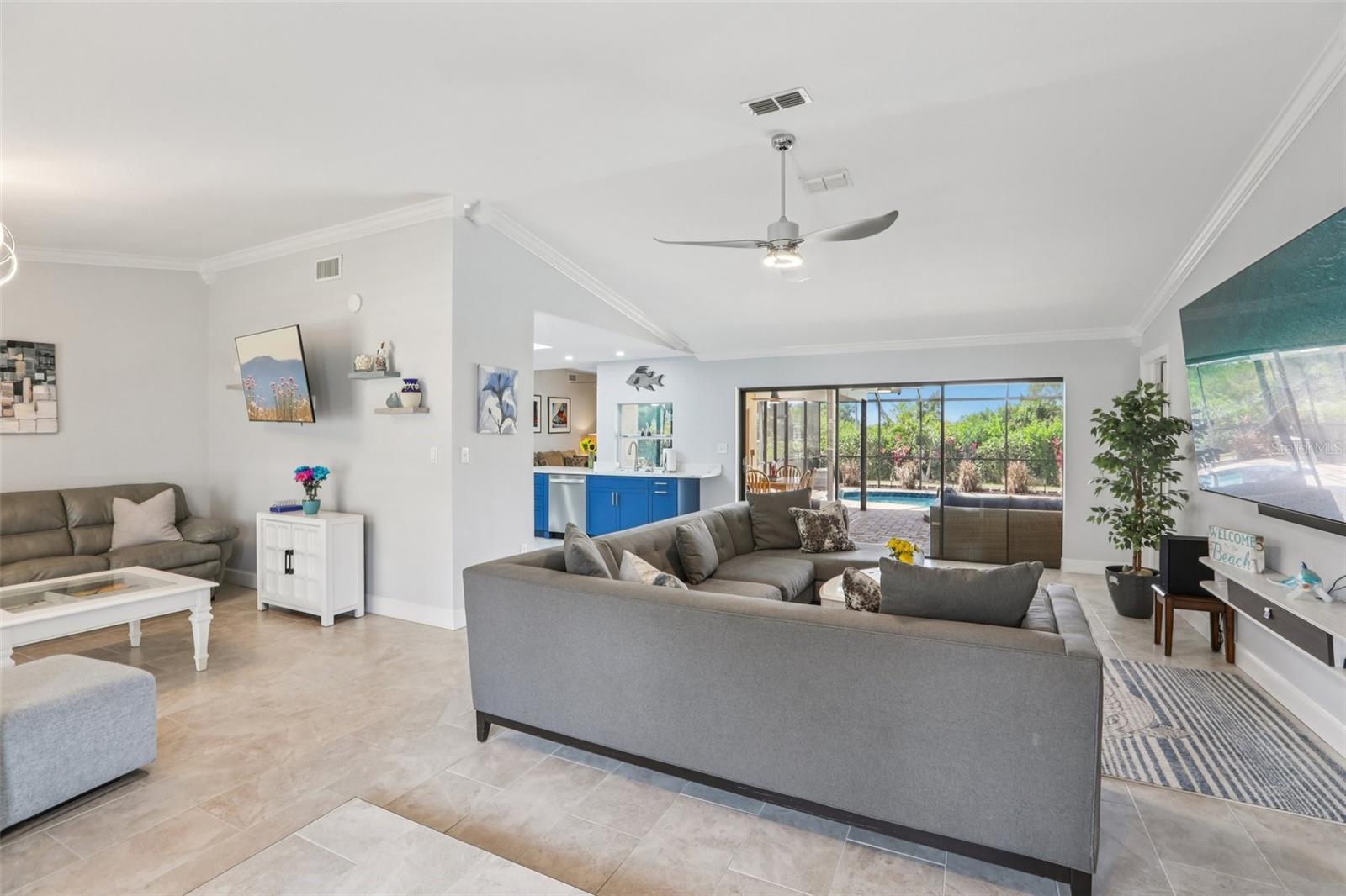 Image 5 of 34 For 5916 Oakhurst Drive