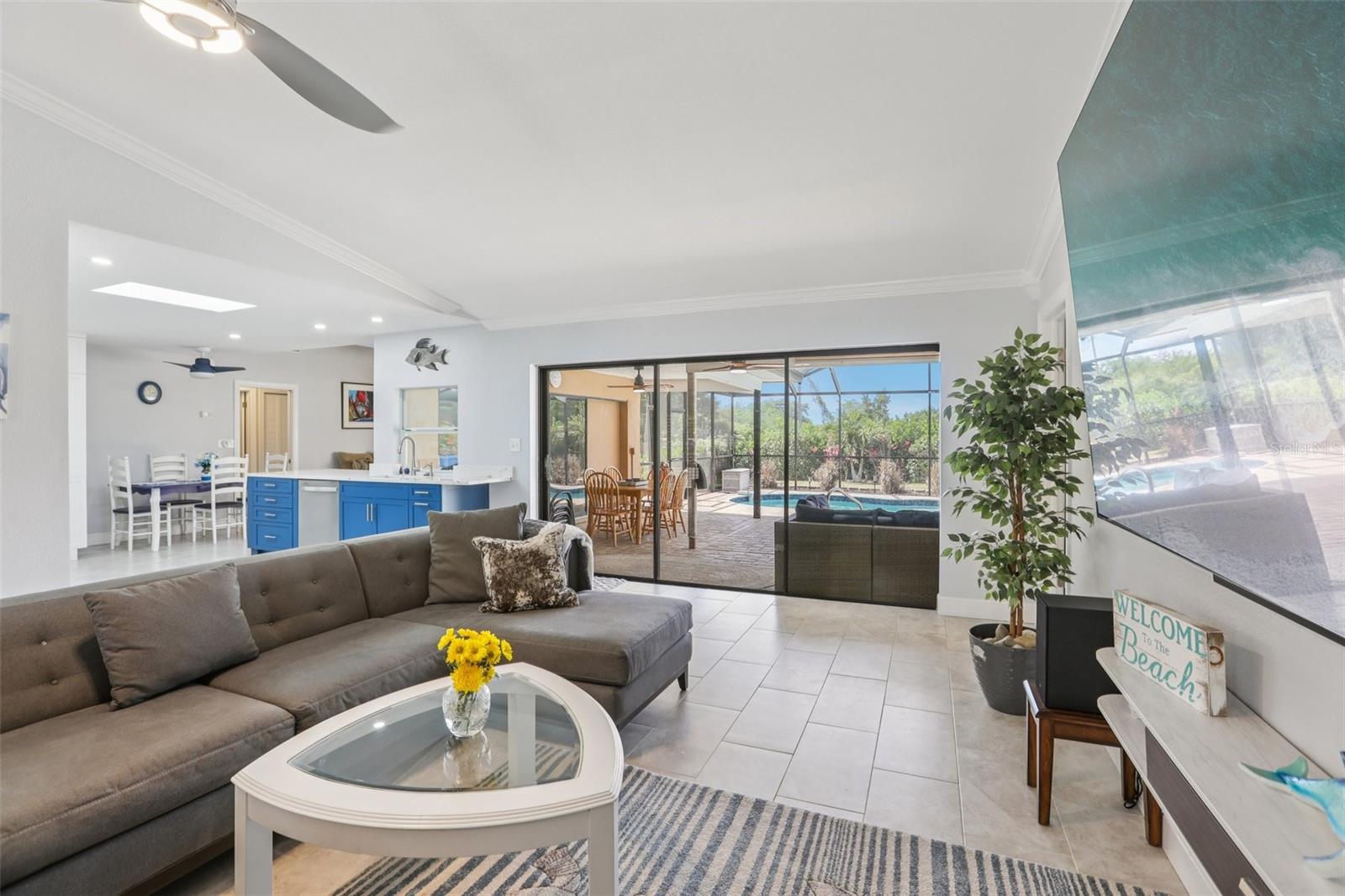 Image 6 of 34 For 5916 Oakhurst Drive